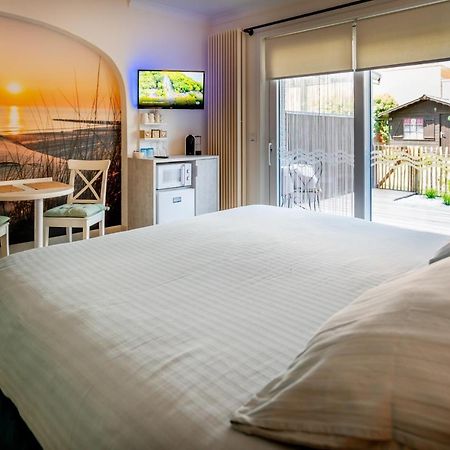 Vikingen Bed & Breakfast Westende-Bad ภายนอก รูปภาพ